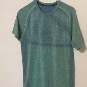 Nike mens Dri fit running tee shirt size medium.